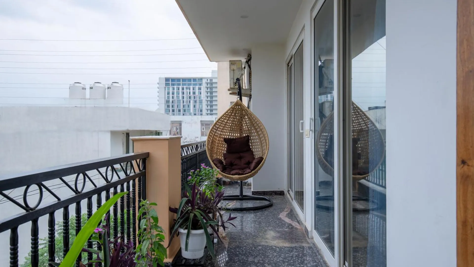 Bedchambers Medicity Serviced Apartments In Gurgaon