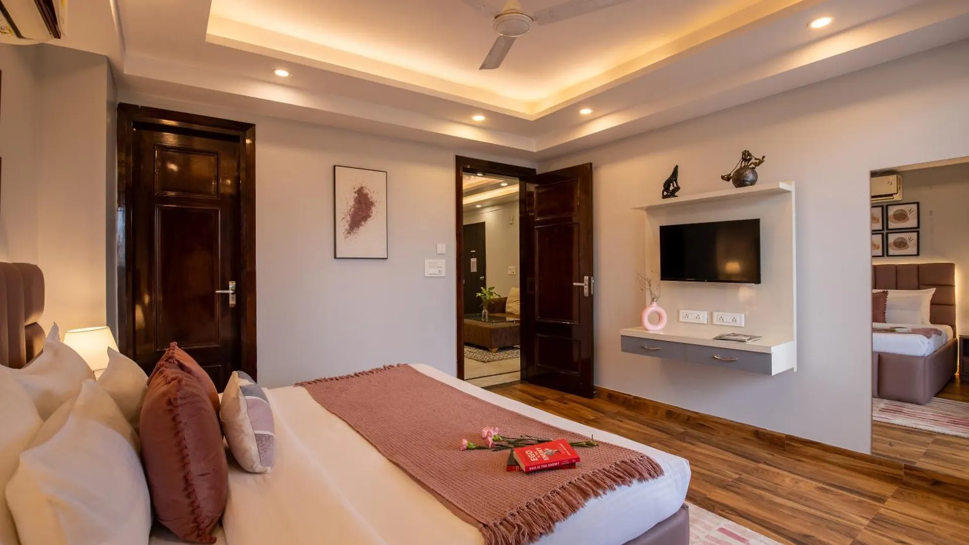 Bedchambers Medicity Serviced Apartments In Gurgaon 0*,  Hindistan