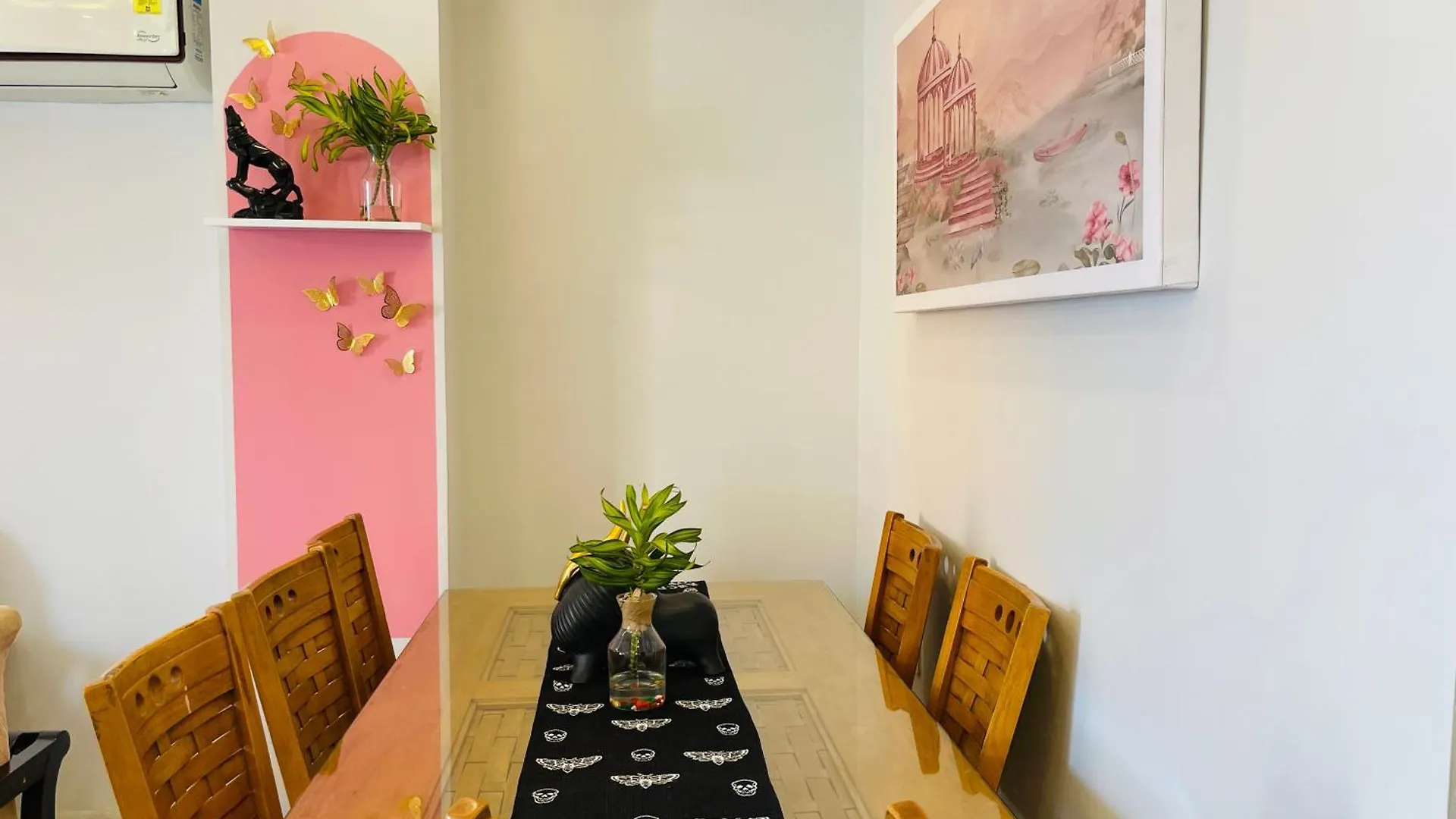Bedchambers Medicity Serviced Apartments In Gurgaon